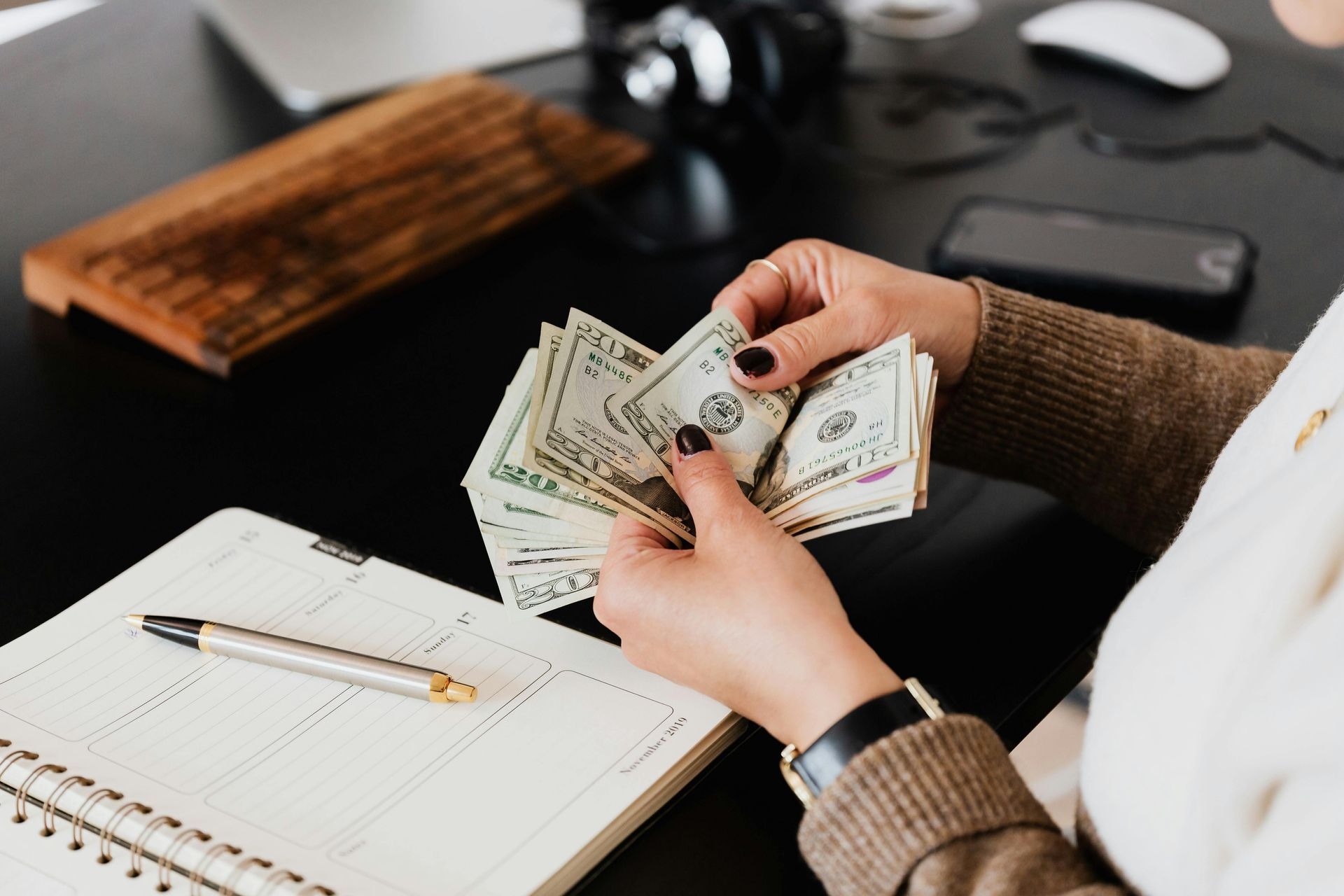 How to Pitch the ROI of Channel Letters to Clients